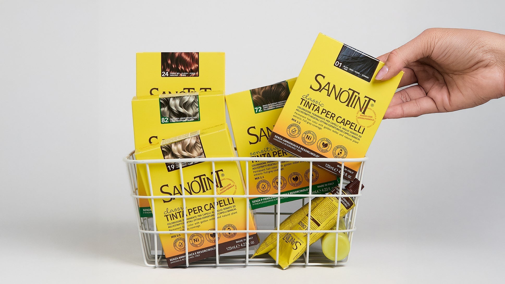 Capelli colorati senza compromessi: la rivoluzione naturale di Sanotint®